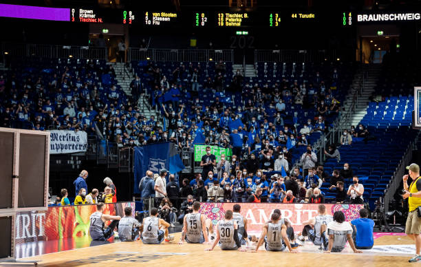 更是一个充 更是一个充