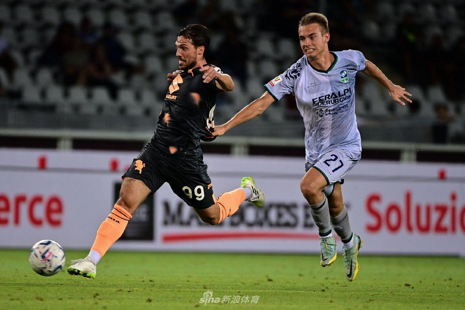 玻利维亚主帅：与日本队交手有助于世预赛附加赛对阵亚洲球队（玻利维亚主帅：与日本队过招将助力备战世预赛附加赛的亚洲对手）